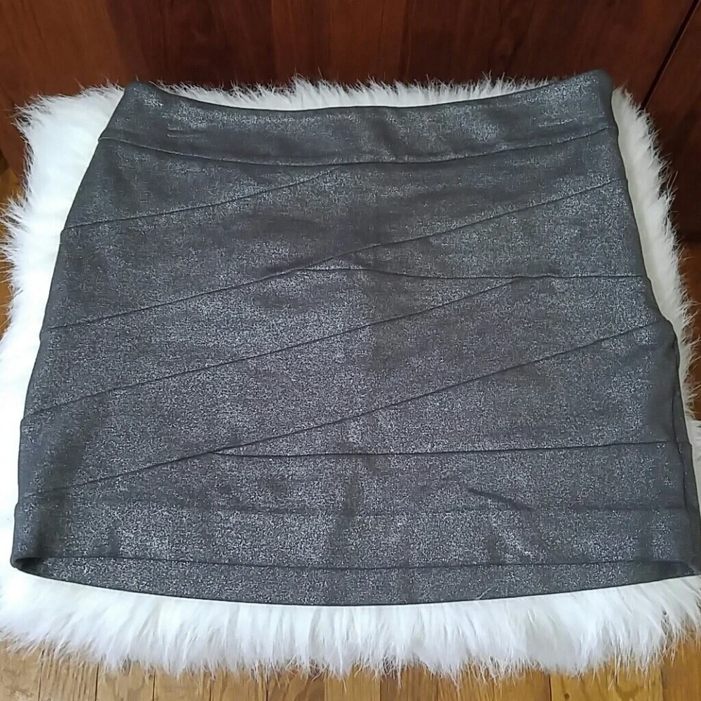 Express silver metallic stretch mini bandage skirt size 0 - Picture 2 of 6